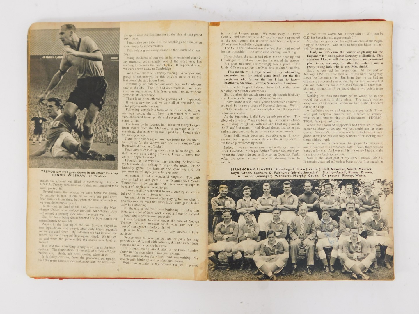 A 1950s Charles Buchan Football Monthly annual, bearing signatures for Jackie Blanchflower, Ray Wood - Image 3 of 4