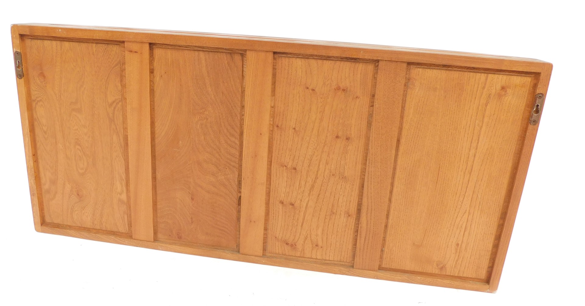A 20thC elm hanging wall shelf, possibly Ercol, 102cm wide. - Image 2 of 2