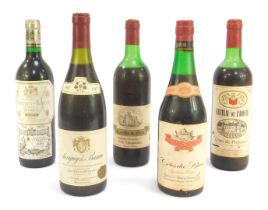 Five bottles of vintage French wine, comprising Savigny las Beaune 1987, Cotes du Rhone, Castillo de