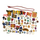Various medals, medallions, cloth badges etc., to include a replica Victoria Cross, Boys Brigade ena