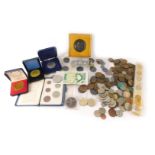 UK coinage, comprising pennies, half pennies, collectors two pound coins and fifty pence pieces, one