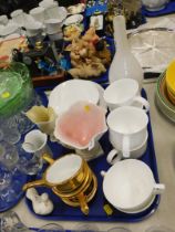 Wedgwood Jasper Conran part tea wares, vases, Bristow shell vase, etc. (1 tray)