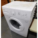 A Blomberg 5kg washing machine.