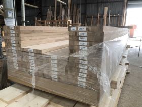 A part pack of circa 54G2F oak finish stringers. Note: VAT is payable on the hammer price of this l