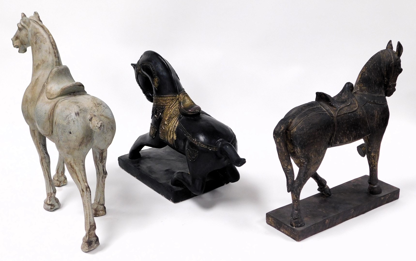 After the Antique. Three wooden carvings of horses, in standing and prancing poses, 43cm, 37cm and 3 - Image 2 of 2