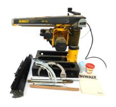 A DeWalt DW720 radial arm saw, 861738-00.