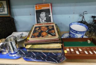 Two EPNS tankards, stainless steel tankard, and a HM Prison Lincoln collectors plate, crystal bowl e