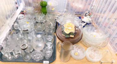 Glassware, to include dishes, drinking glasses, jugs, etc. (3 trays and loose)