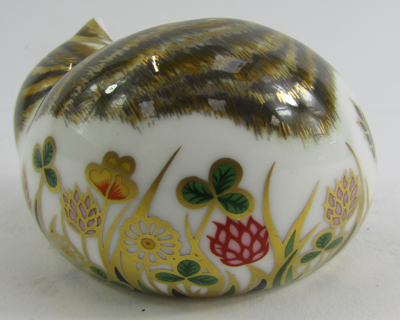 A Royal Crown Derby porcelain paperweight modelled as Cottage Garden Kitten, gold stopper and red pr - Image 2 of 3