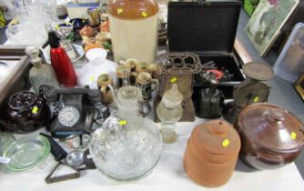 General household effects, to include soda siphon, teapot, dial telephone, terracotta pot and cover,