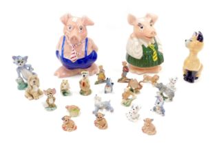 A pair of Wade Natwest pigs, Wade snippets, miniature Wade animals, etc. (1 tray)