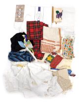 A group of table linen, tablecloths, placemats, doilies, Modern Classics bed sheets, etc. (2 boxes)