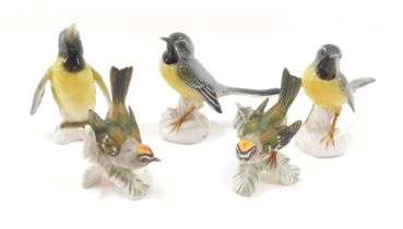 Carl Enns ceramic birds, comprising two grey wagtails, penguin, and two Goebel nuthatches. (5)