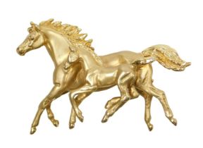 A Harriet Glen 9ct burnished gold double horse and foal brooch, boxed, 10.4g.