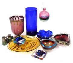 A group of 20thC glassware, including Murano glass ashtrays, a Jane Charles glass scent bottle and s