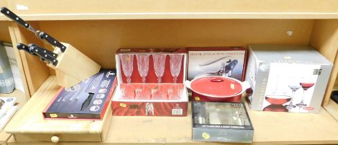 A chopping board, set of kitchen knives, crystal glasses, Chantilly crystal, a small cooking pot, so