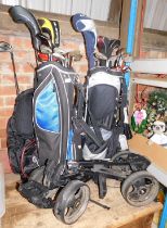 A quantity of golfing items, golf bags and golf clubs, golf clubs to include King Cobra, Nicklaus, F