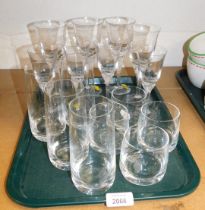 Lead crystal Carlite glasses, tumblers, sherry glasses, wine glasses, etc. (1 tray)
