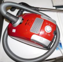 A Miele Max 3000 2000w vacuum cleaner. This lot is to view and collect at our additional premises SA