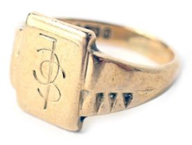 A 9ct gold signet ring, the rectangular panel bearing the initials SCL, size R 1/2, 5.5g all in.