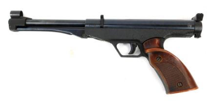 A Gamo Falcon .177 calibre air pistol, serial number 43128.