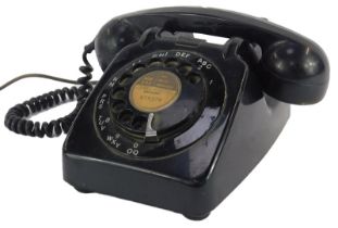 A mid century black dial telephone, 706L.