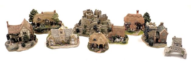 A collection of Lilliput lane cottages, comprising Rosey Rafters, Aubrey Lodge, Village School, Hamp