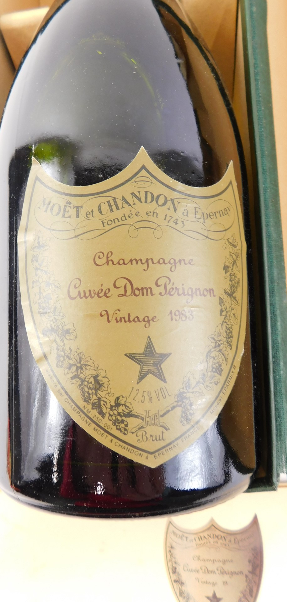 A bottle of Moet and Chandon Dom Perignon Vintage 1983 Champagne, in presentation box with paperwork - Image 2 of 3