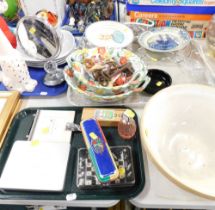 Collectors plates, dressing table mirror, frog ornament, part dinnerwares, mixing bowl, etc. (a quan