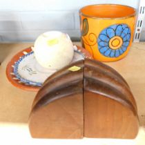 Decorative ceramics, comprising pair of oak bookends, Poole pottery style planter, ceramic match str