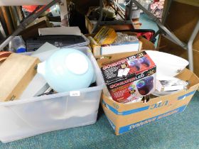 Household wares, kitchenalia, glassware, metre, Pyrex bowls, etc. (4 boxes) WARNING! This lot