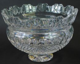 A Waterford crystal King's pattern glass bowl, with a fluted border on a circular stepped foot, 20cm