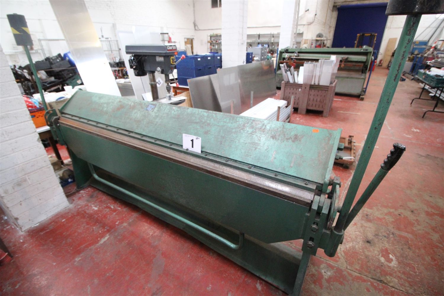 Metalworking Machinery, Forklift, 2x Vans & Aluminium Stock