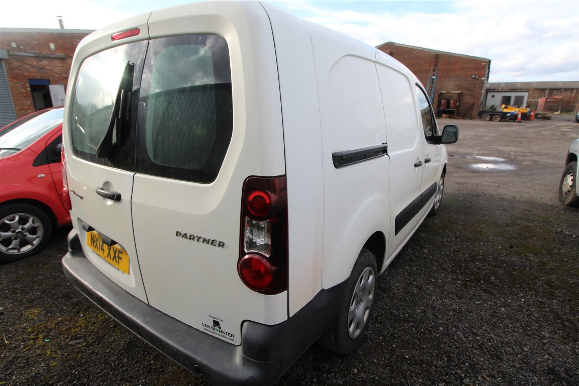 MARCH 2014, PEUGEOT PARTNER CRC HDI VAN, REGISTRATION NO: NX14 XXF, COMPLETE WITH FOLDING REAR - Image 3 of 9