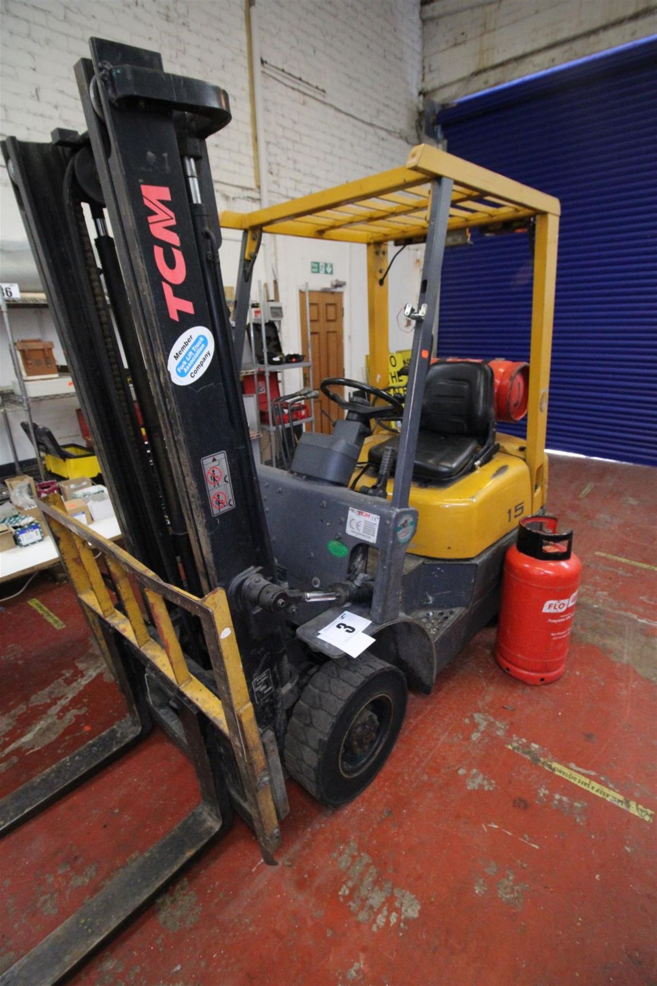 TCM LPG FUELLED MODEL FG15N8 (1.5TONNE CAPACITY) COUNTERBALANCE FORKLIFT TRUCK, SERIAL NO. 16N11450, - Image 3 of 3
