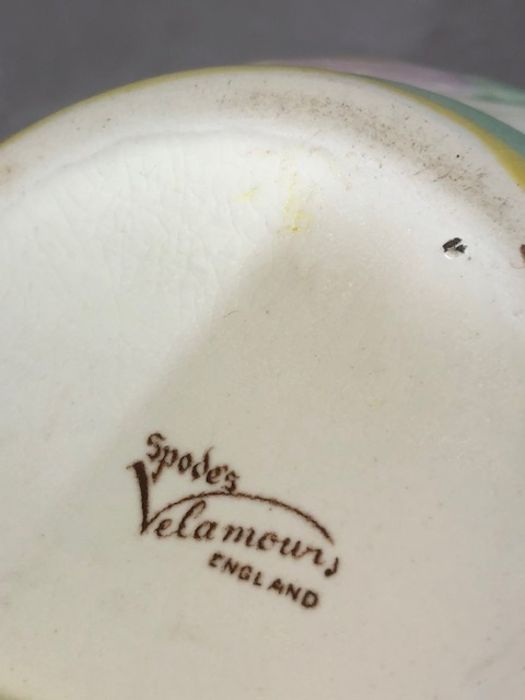 Good collection of Spode Velamour ceramics to include globular pot in light pastel colours. Designed - Image 16 of 16