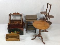 Selection of small furniture items to include a wooden shelving unit, folding cake stand, tripod