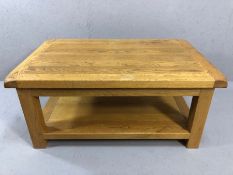 Heavy oak modern coffee table, approx 110cm x 70cm x 50cm tall