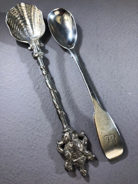 Silver hallmarked Georgian Mustard spoon London 1837 by maker IH poss Joseph & Albert Savory and a - Image 2 of 6