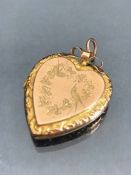 9ct Gold front & back Heart shaped Locket approx 31 x 25mm