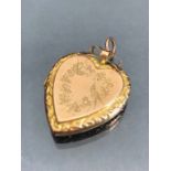 9ct Gold front & back Heart shaped Locket approx 31 x 25mm