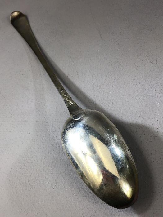 Solid Silver large straining spoon hallmarked for London, crest of a stag crown and cross dated 1774 - Image 7 of 8