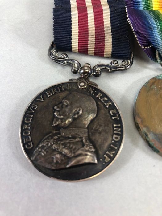 Medals: Collection of four WWI medals, trio of medals plus the George V FOR BRAVERY IN THE FIELD - Image 3 of 16