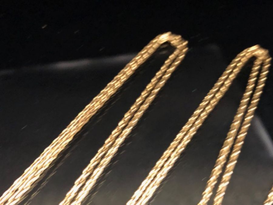 Gold chain no hallmarks132cm long tests as 15ct or above total weight approx 30g - Image 4 of 9