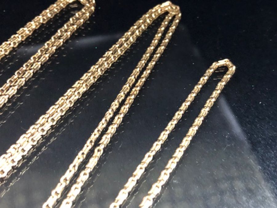 Gold chain no hallmarks132cm long tests as 15ct or above total weight approx 30g - Image 6 of 9