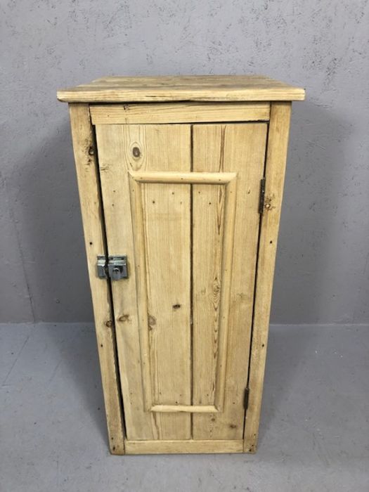 Rustic pine cupboard with three shelves, approx 40cm x 44cm x 91cm tall