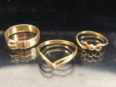 Three 9ct Gold rings total weight approx 5.1g