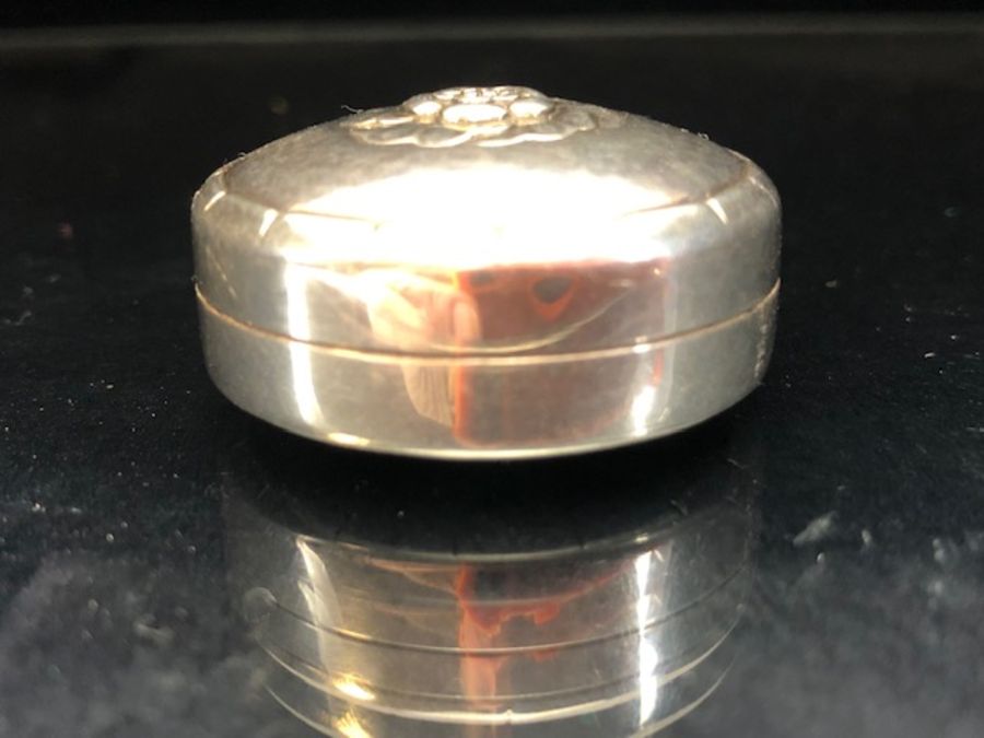 Georg Jensen silver pill box model 79D stamps to reverse with flower motif approx 36mm in diameter - Image 2 of 7