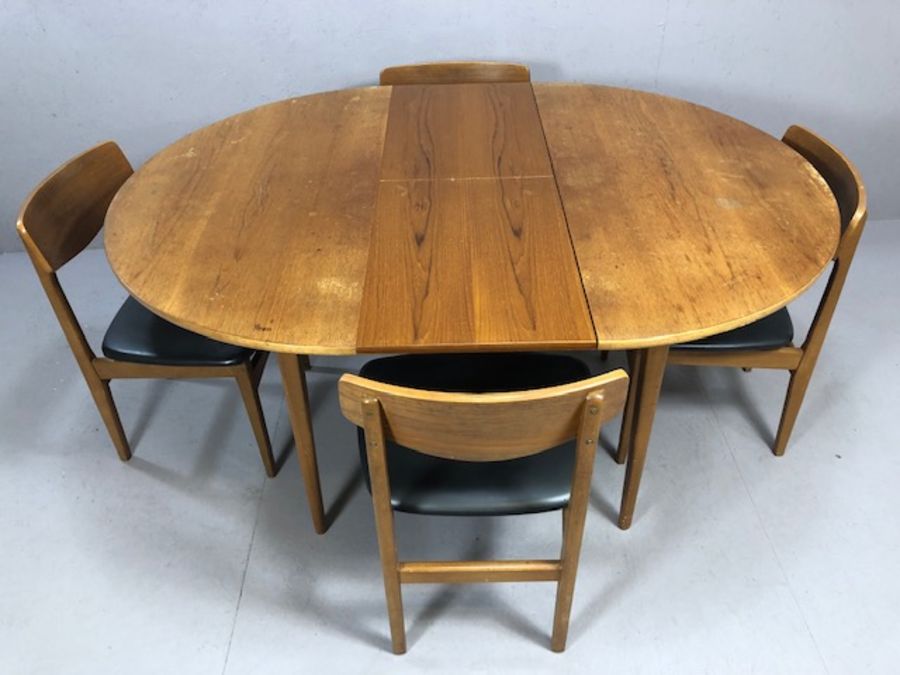 Mid century teak extending dining table by Nathan accompanied by four teak dining chairs with - Image 9 of 10