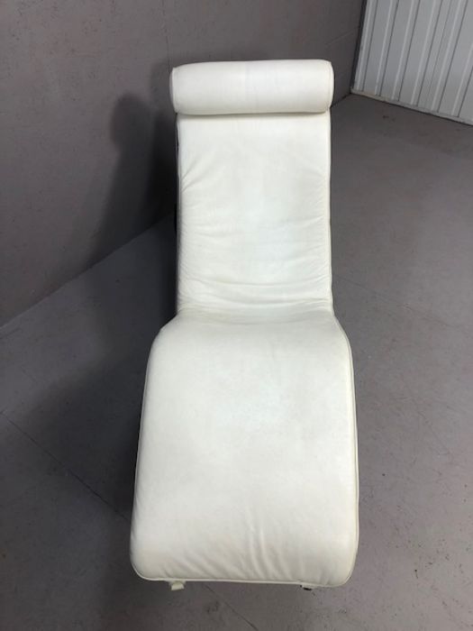 After Le Corbusier - ‘LC4’ adjustable chaise longue, white seat cushion and pillow over tubular - Image 2 of 8